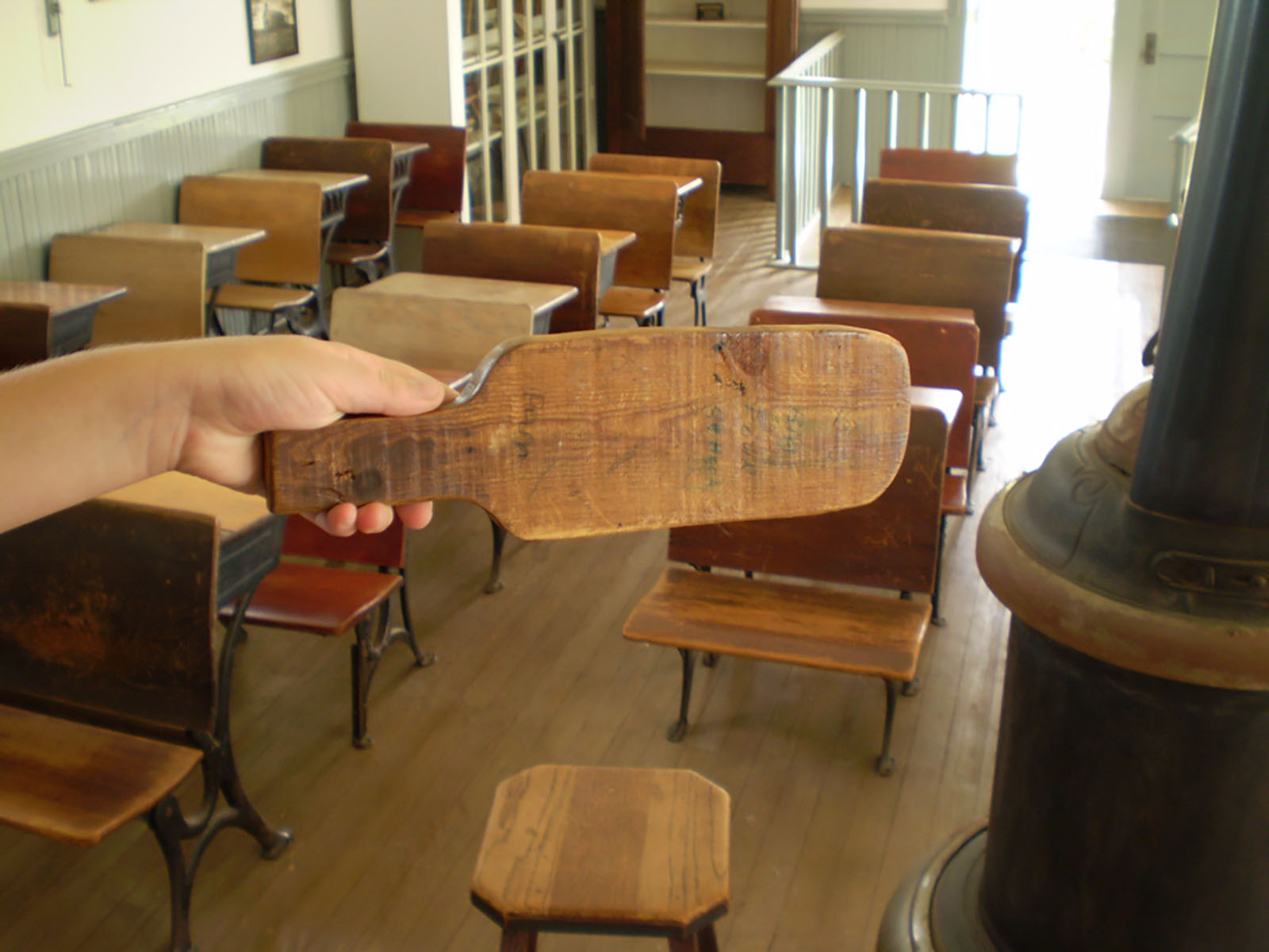 Essay on corporal punishment should be banned in schools