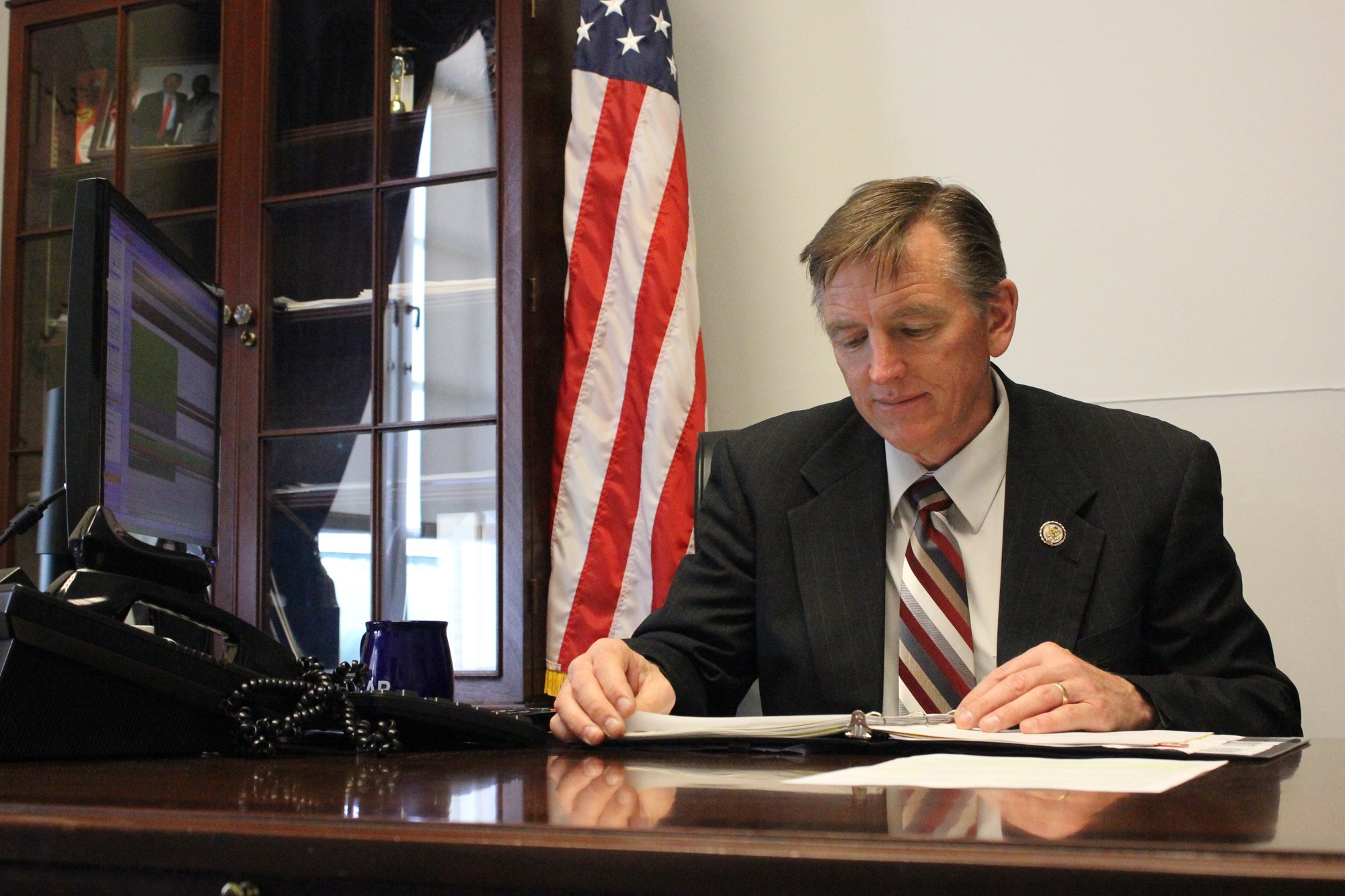 Rep. Paul Gosar, R-Flagstaff, said a bill allowing homeowners bordering the Coconino National Forest to fix a surveying error by buying a small parcel of land from the federal government is a 
