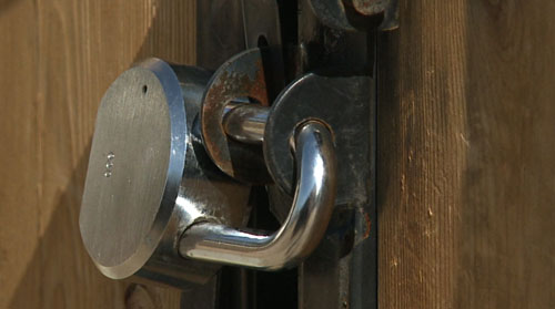 A House committee gave preliminary approval to the bill aimed at reducing the theft of scrap metal for Valley businesses and homes. Reporter <b>Taylor Hill</b> has the story of one victim of those thefts, and the hopes for the bill.